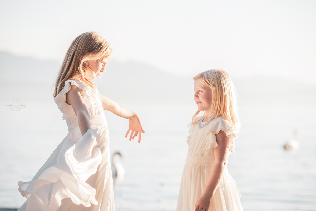 Capturing the sweetest girls by the Lake Geneva